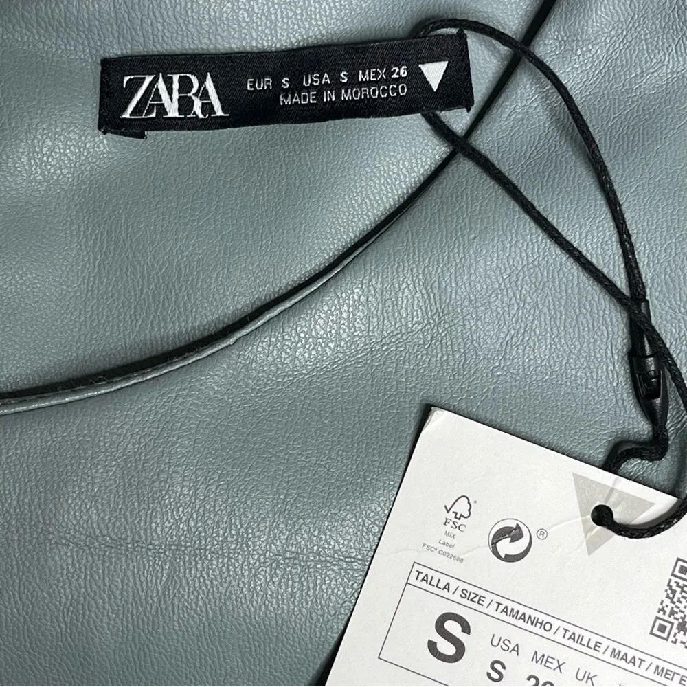 NWT ZARA Faux Leather Mini Dress Puff Sleeve Zip Wrist Green Blogger Fave - Picture 9 of 13